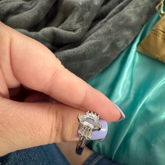 Ring - Picture 4 of 5